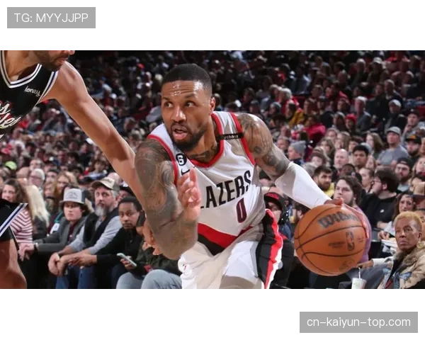 达米安·利拉德挡拆突破效率提升，拉开与库里关键时刻得分差距