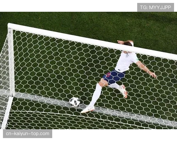 门线技术仅判定球是否完全越过门线，裁判仍为最终判罚者