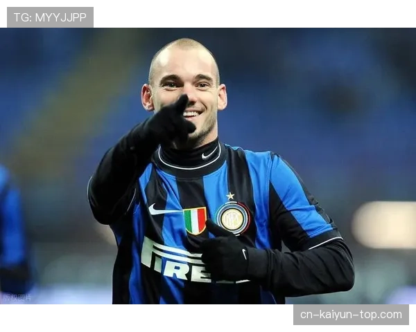 梅西与斯内德：技术型核心与全能中场的角色价值差异解析