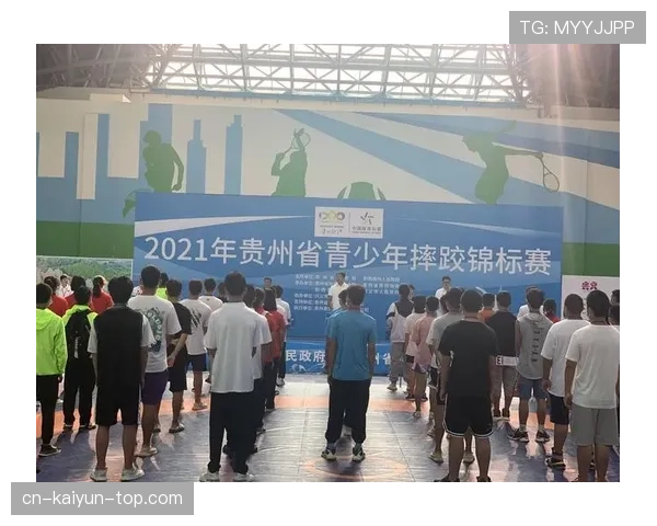 青少年规则中比赛时长、换人与场地的关键差异说明 青少年规则中比赛时长、换人与场地的关键差异说明